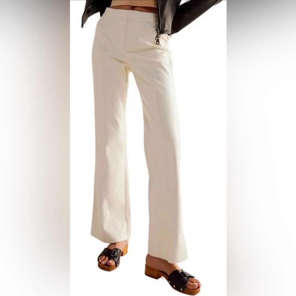 Free People‎ Uptown Faux Leather Flare Pants Size 6 Pristine Condition
